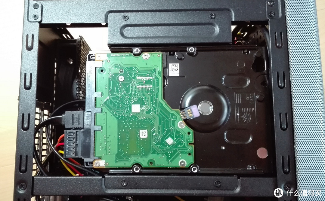 乔思伯V6 DIY 高性价比 NAS + HTPC 二合一家庭媒体中心：硬件篇