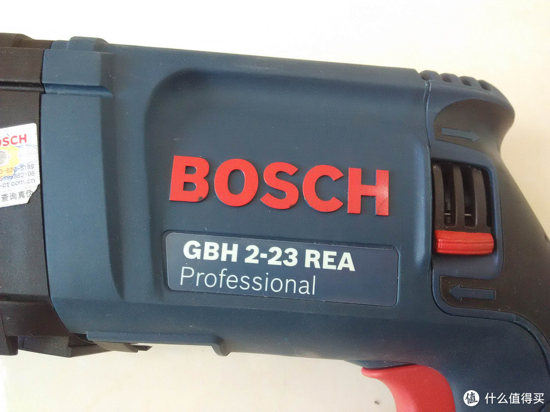 打完孔不喜欢善后？Bosch 博世 GBH2-23 REA 四坑吸尘电锤来搞定