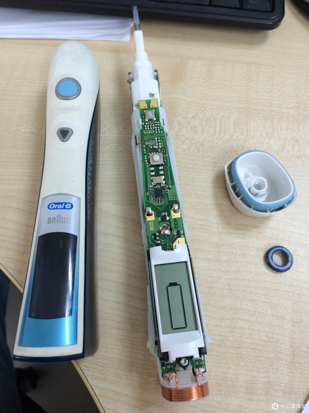 Oral-B 欧乐 Genius 9000 电动牙刷 拆解