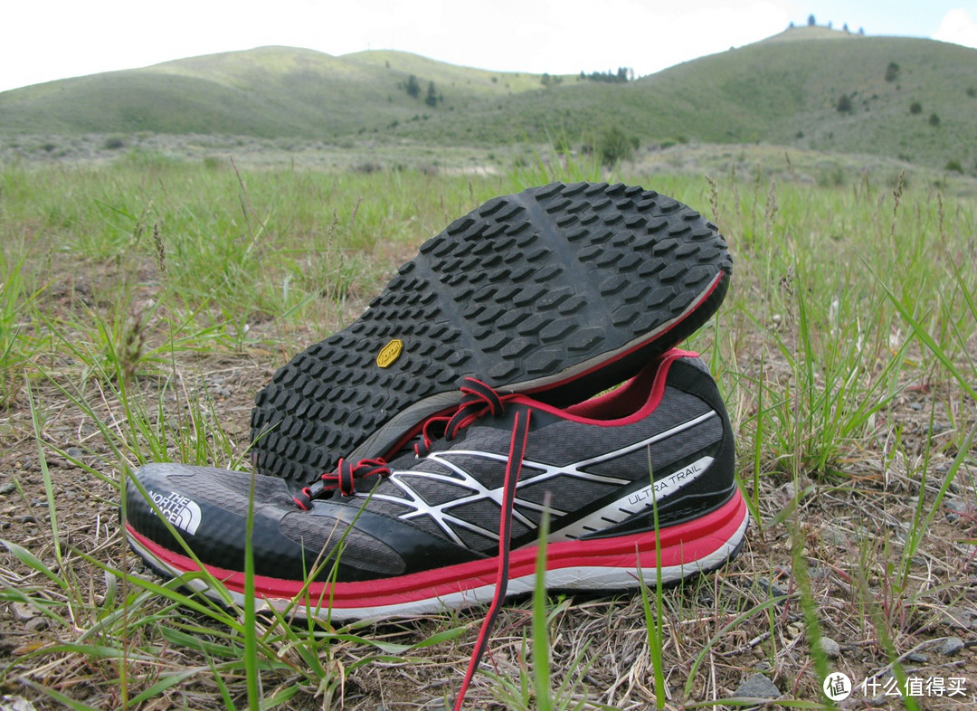 飞跃山野  —  "小众" 的越野跑鞋 The North Face 北面 Ultra Trail 户外实测