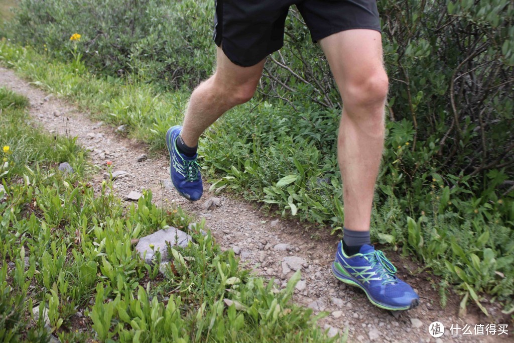 飞跃山野  —  "小众" 的越野跑鞋 The North Face 北面 Ultra Trail 户外实测