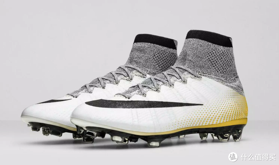 只有天空才是极限：耐克 推出限量版 Mercurial Superfly CR7 324K Gold / Quinhentos 足球鞋