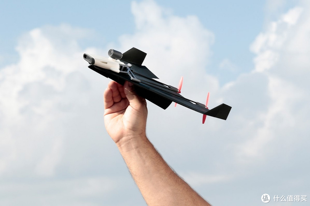 让纸飞机变身无人机：PowerUp Toys 联合 Parrot 推出 PowerUP FPV套件