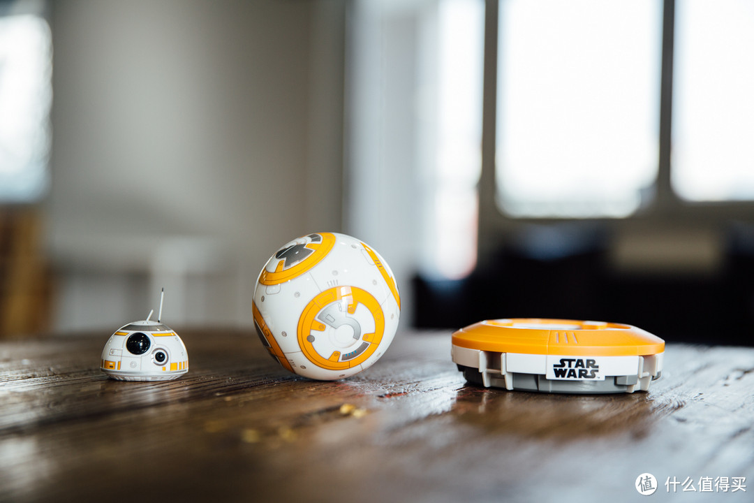 《到站秀》第17弹：Sphero 星球大战7 “呆萌”BB-8 遥控智能机器人