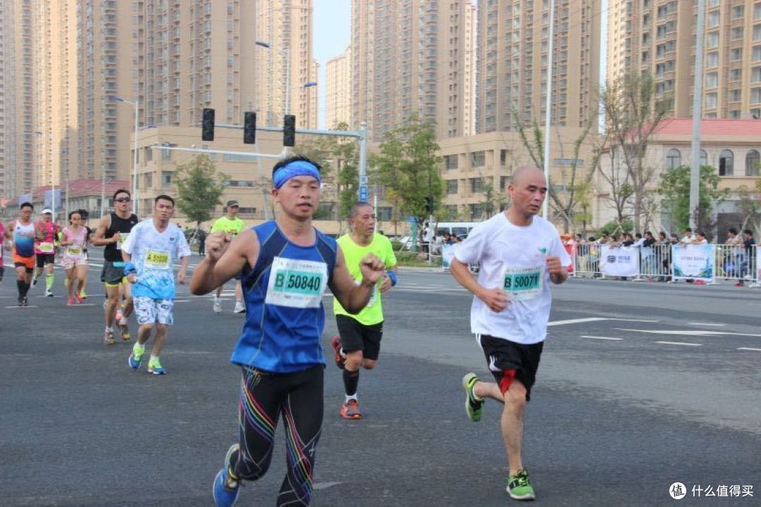 带着众测去跑宁波国际马拉松