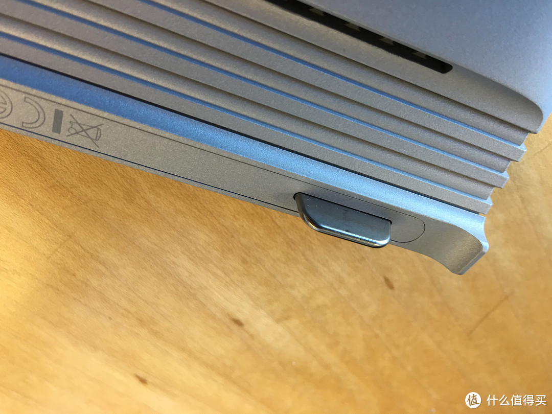 #首晒# 纽约第五大道微软旗舰店开业首发购入Surface Book 笔记本