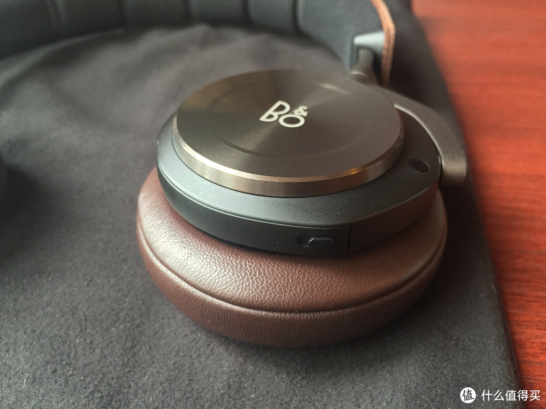 长了草怎么办？拔之！Bang & Olufsen H8 蓝牙头戴耳机 开箱+简测