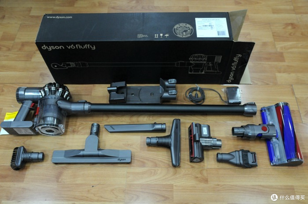 ebay首淘,酷黑的黑科技——Dyson 戴森 V6 Fluffy 无绳真空吸尘器