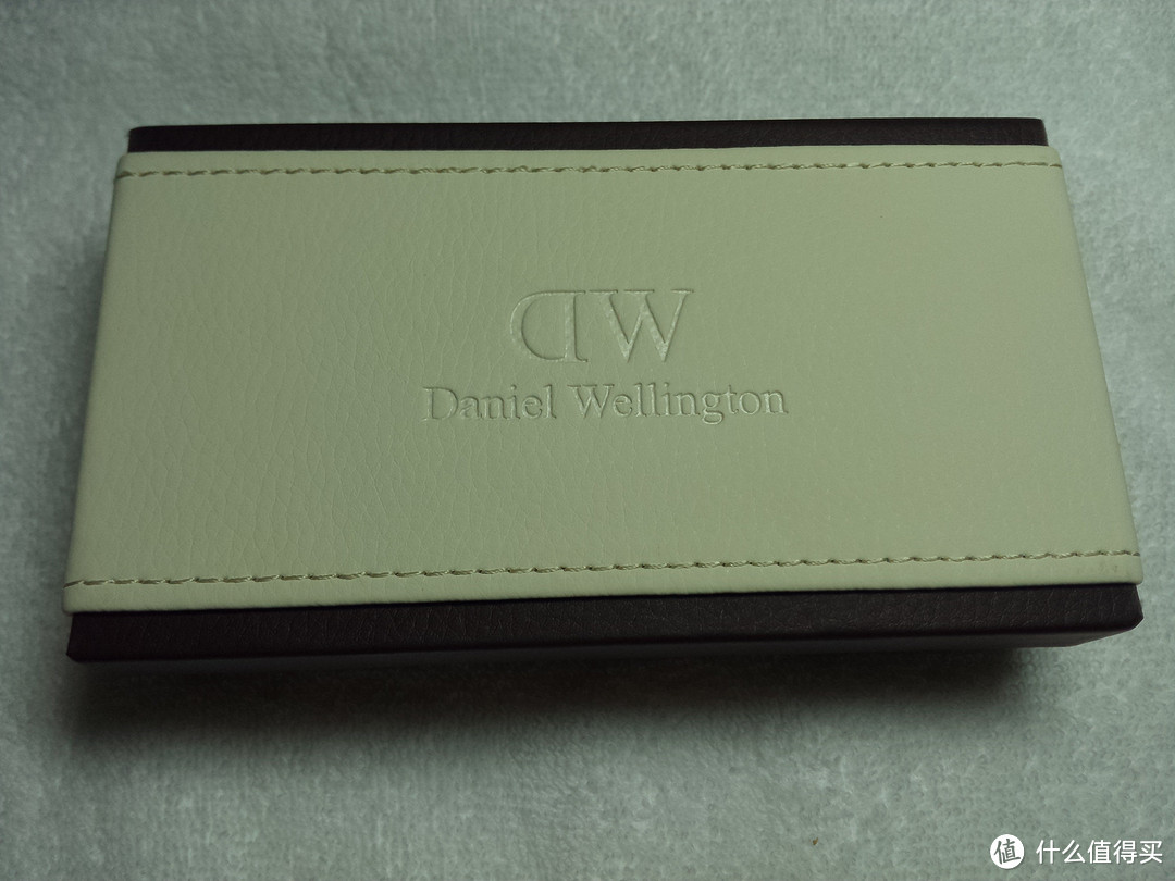 丹尼尔·惠灵顿 Daniel Wellington 0507 女款手表 开箱