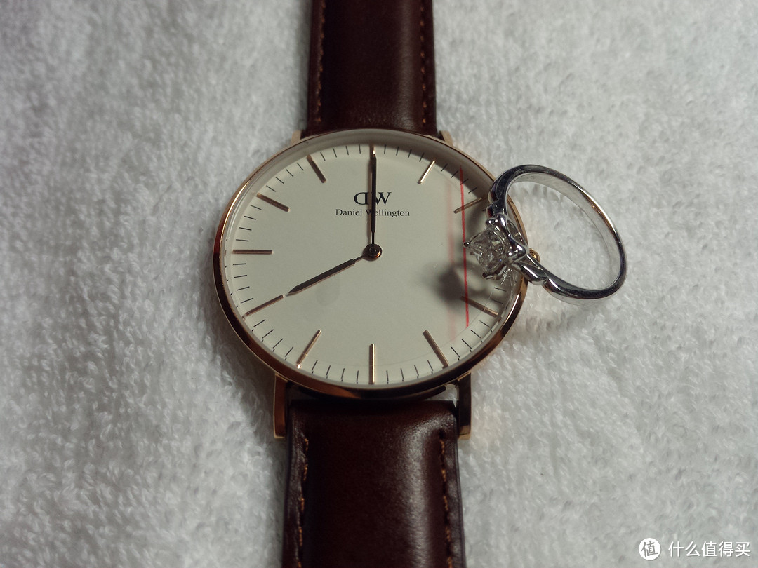 丹尼尔·惠灵顿 Daniel Wellington 0507 女款手表 开箱