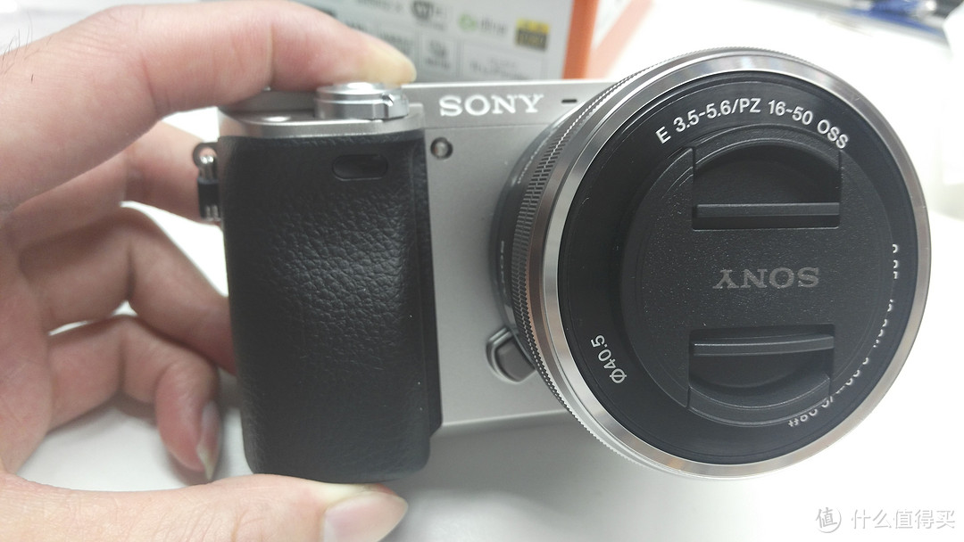 APS-C画幅玩家性价比之选：SONY 索尼  ILCE-6000L 微单套机 + E 50mm F1.8 OSS 镜头