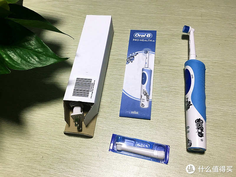 如雪宝一般的齿白——Oral-B 欧乐 Pro-Health For Me 充电式电动牙刷