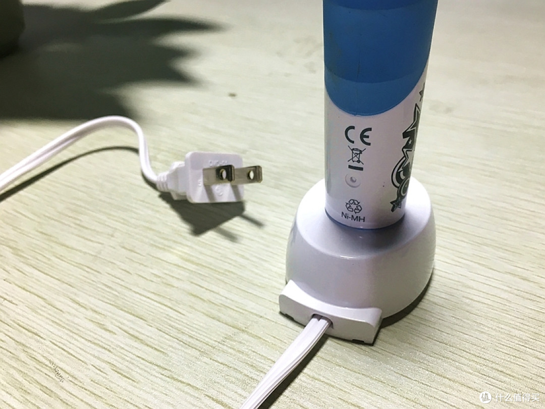 如雪宝一般的齿白——Oral-B 欧乐 Pro-Health For Me 充电式电动牙刷