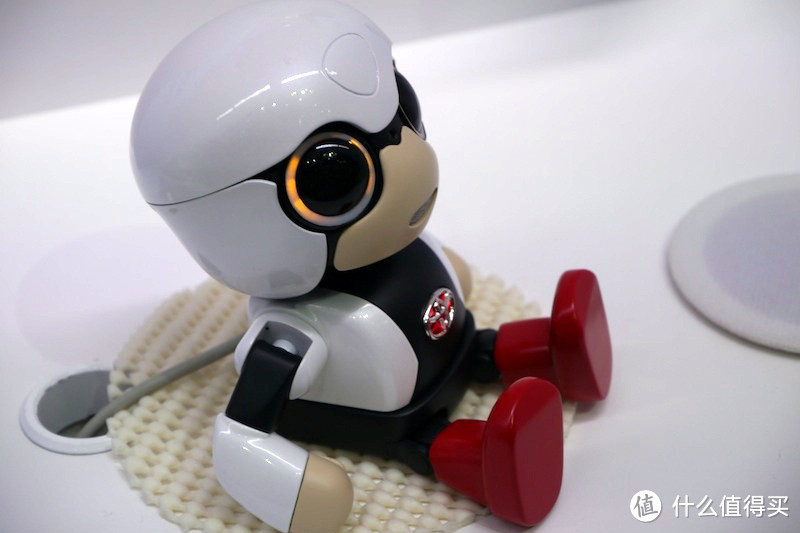 让驾驶更愉悦：TOYOTA 丰田 推出 Kirobo Mini 车载智能机器人