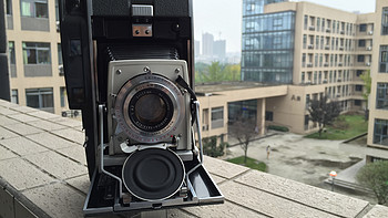 也玩过几台相机 篇一：Polaroid 宝丽莱 120 撕拉片相机 
