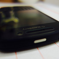 黑莓 Q10 手机使用总结(材质|操作|色彩)
