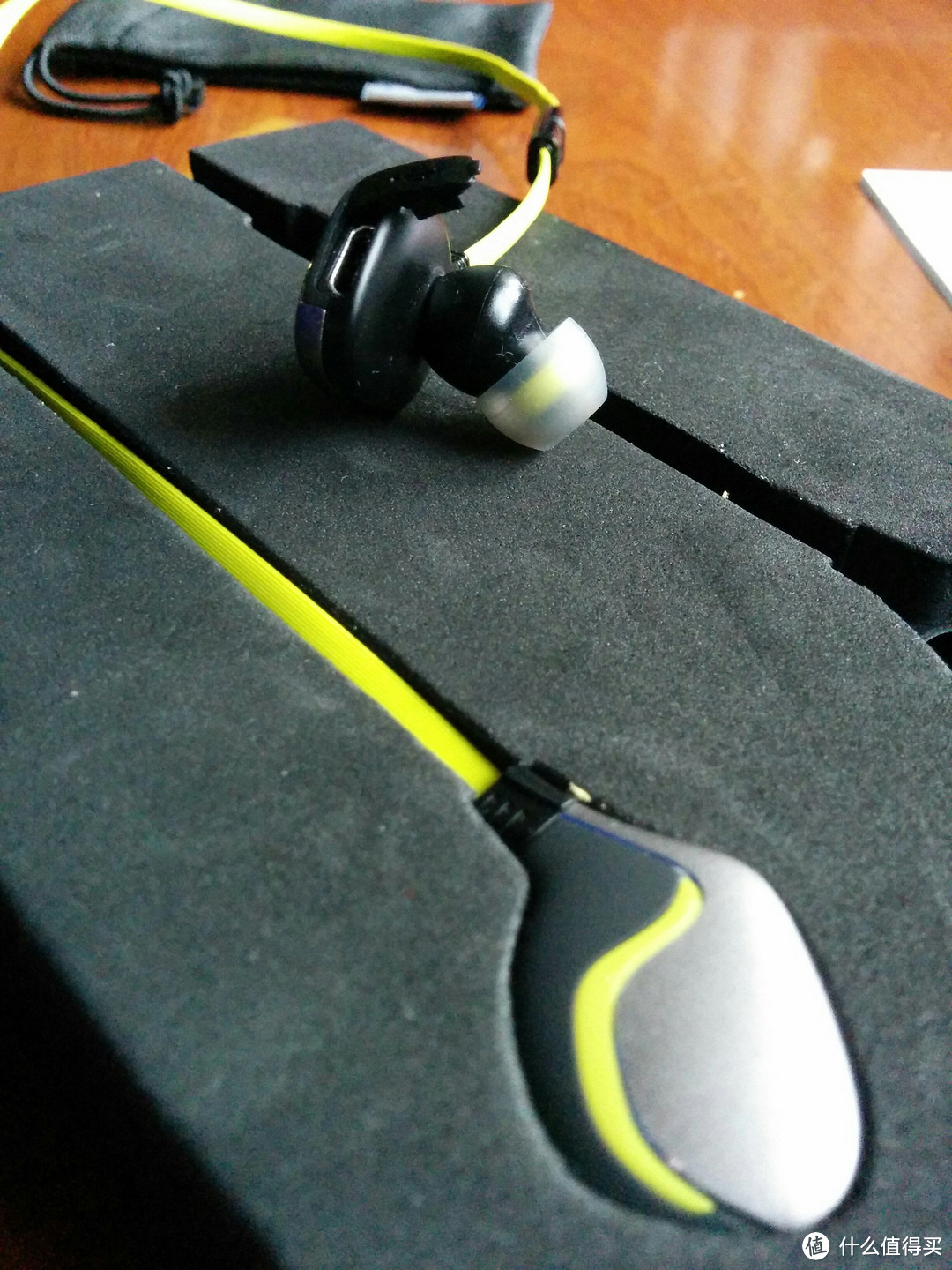 折中了的HIFI——对阿思翠 BX50 蓝牙HIFI高音质运动耳机的一次横评