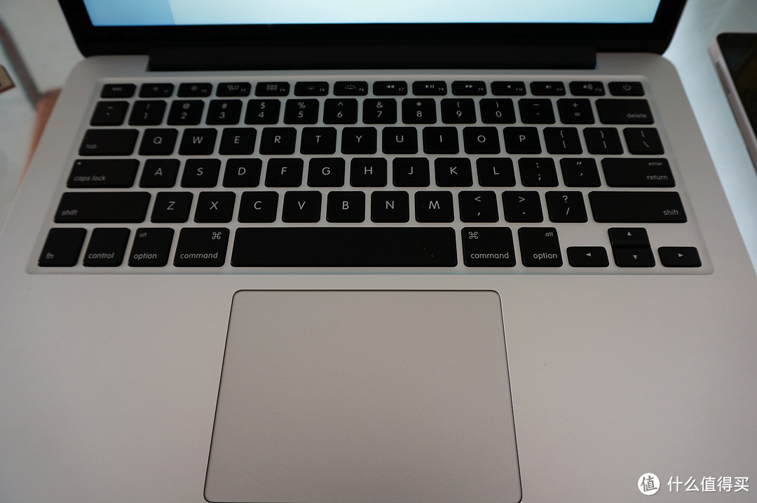 目前的心爱物:Apple 苹果 MacBook Pro MF840CH/A 13.3英寸宽屏笔记本电脑