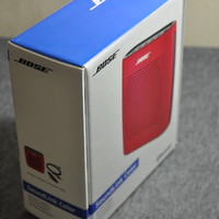 BOSE SoundLink Colour 蓝牙音箱外观展示(面板|接口|防滑垫|电源灯)
