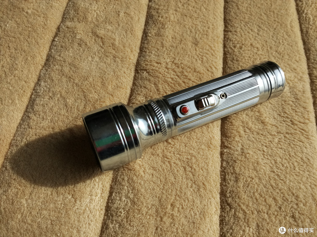 70后的回忆—儿时最喜欢的玩具 老式铁皮手电筒