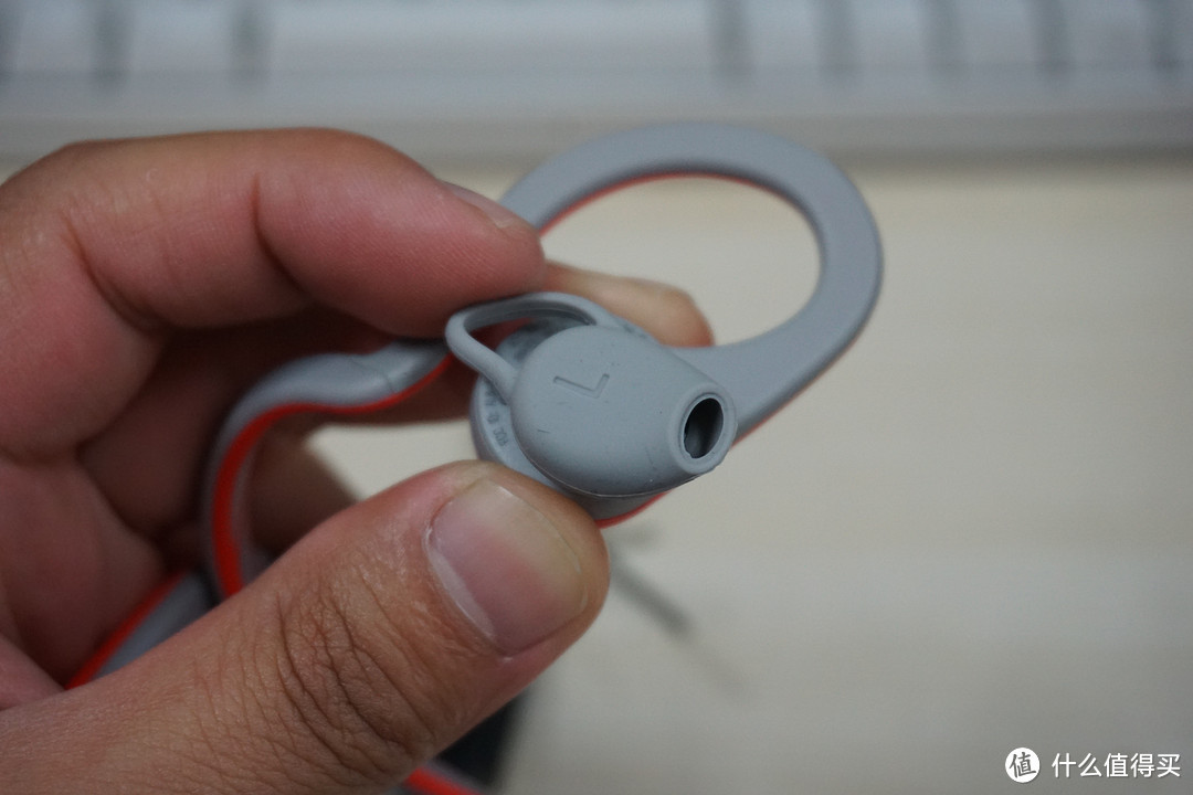 Plantronics 缤特力 Backbeat FIT 运动蓝牙耳机