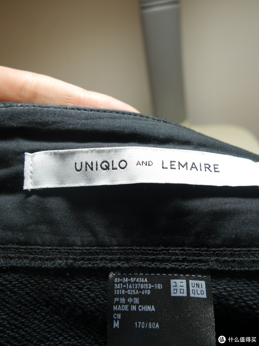 如何不着痕迹地佯装巴黎人：Uniqlo 优衣库 × Lemaire联名款运动长裤