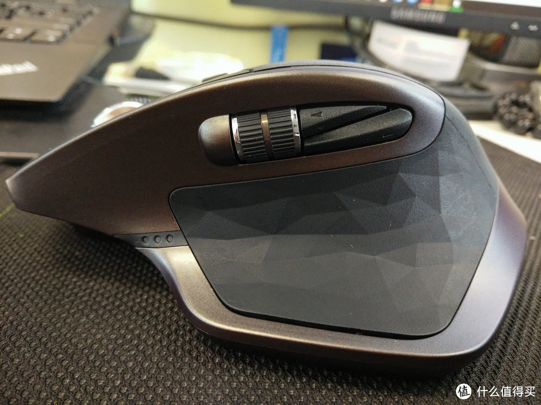 Logitech 罗技 MX MASTER 蓝牙优联双模无线鼠标 及二世四款同堂