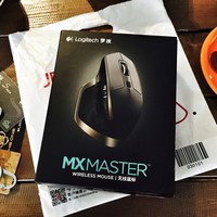 罗技 MX MASTER 鼠标外观展示(接收器|指示灯|底盖|滚轮|按键)