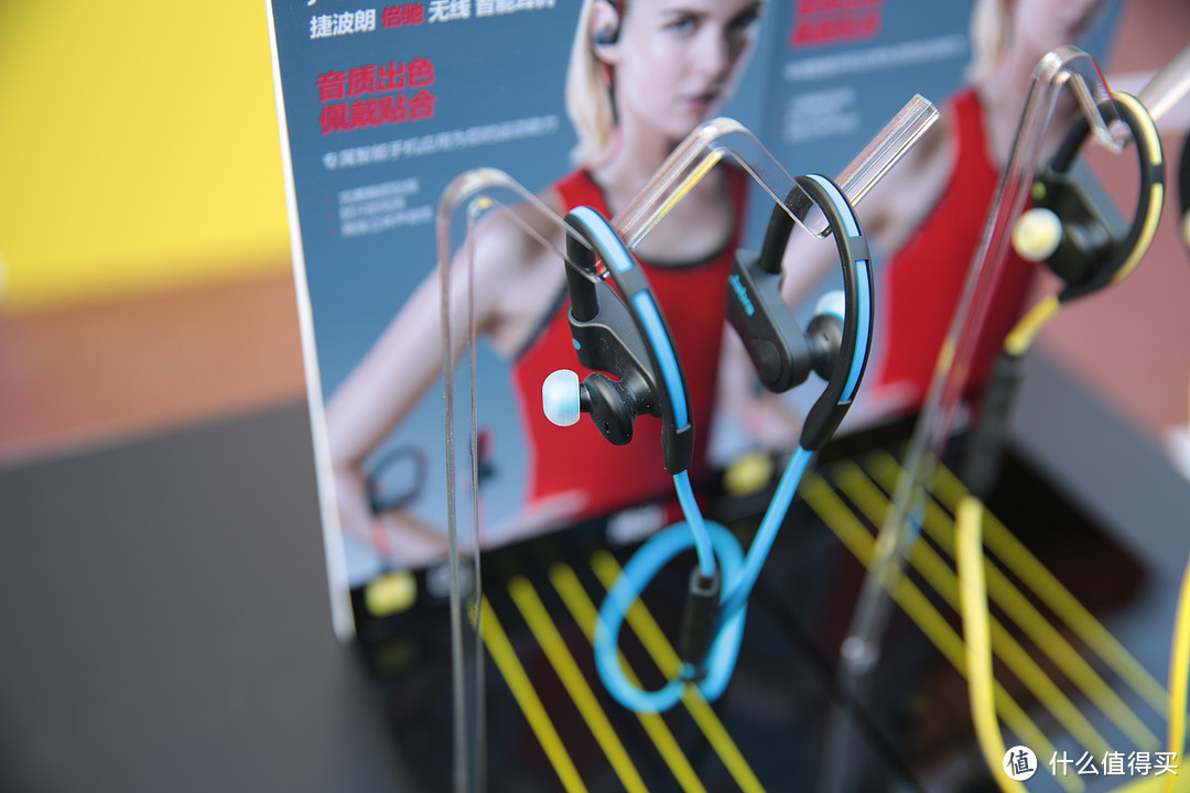 IP54防护等级+轻盈23克:Jabra 捷波朗 发布 PACE 倍驰 无线智能运动耳机