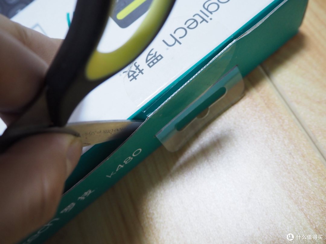 Logitech 罗技 K480 多功能蓝牙键盘 开箱