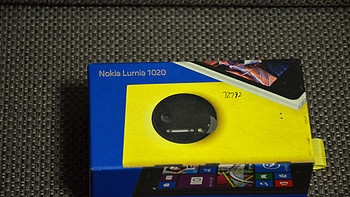 诺基亚 Lumia 1020 手机开箱展示(摄像头|外壳)