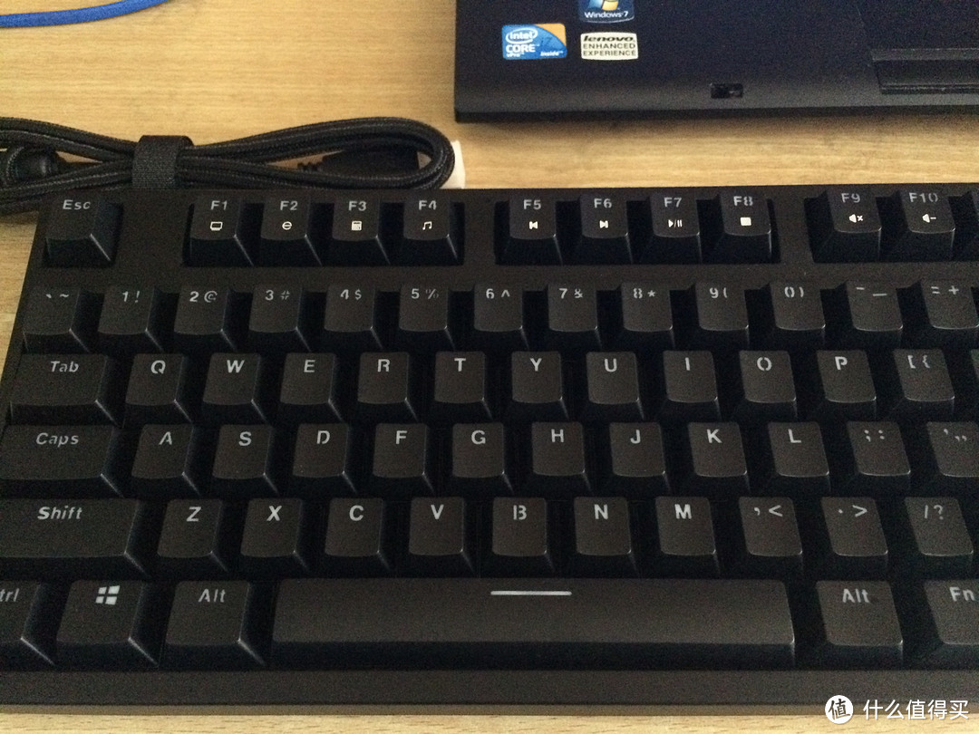 年轻人的第一款键盘Rapoo雷柏V500L全键机械键盘