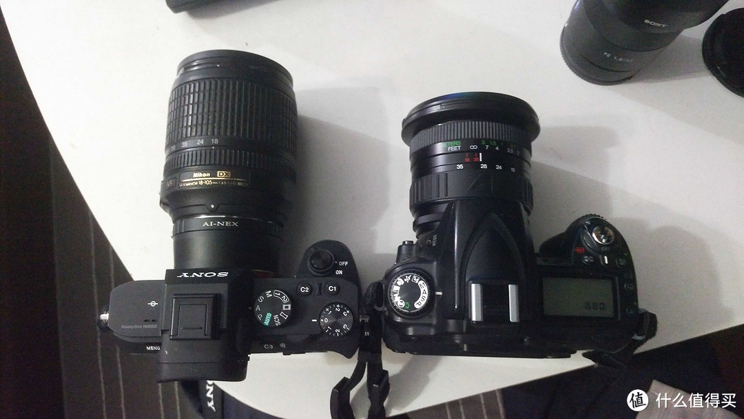 我的全幅机配件：promaster 19-35mm f3.5-4.5 镜头& Lowerpro 乐摄宝 passport sling 摄影包