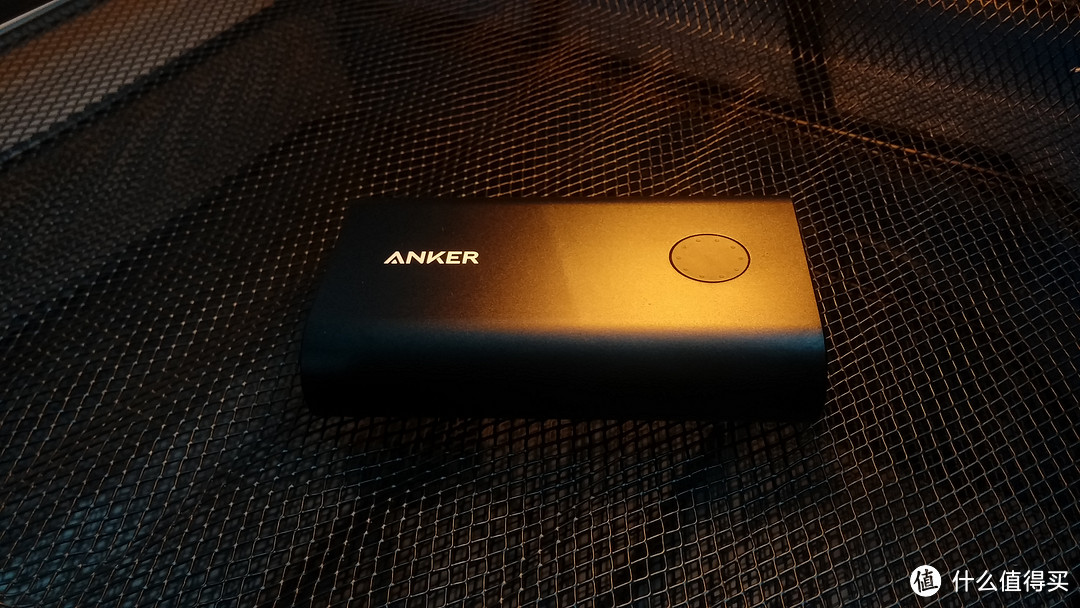 美~妙不可言，热~不可亵玩——Anker A1310 QC2.0移动电源（附赠Anker 18W QC2.0充电器）