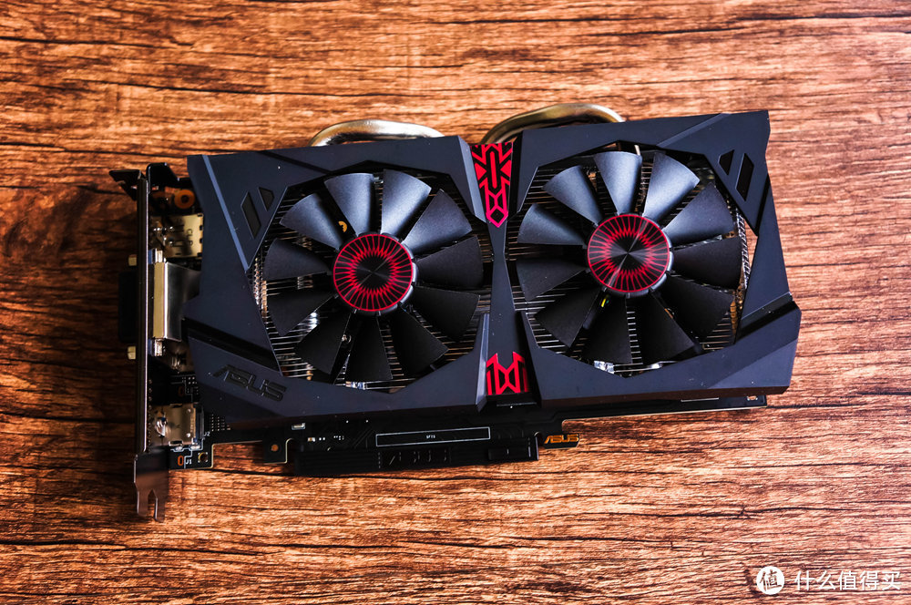 千元级新宠:华硕猛禽gtx950显卡超爽体验!