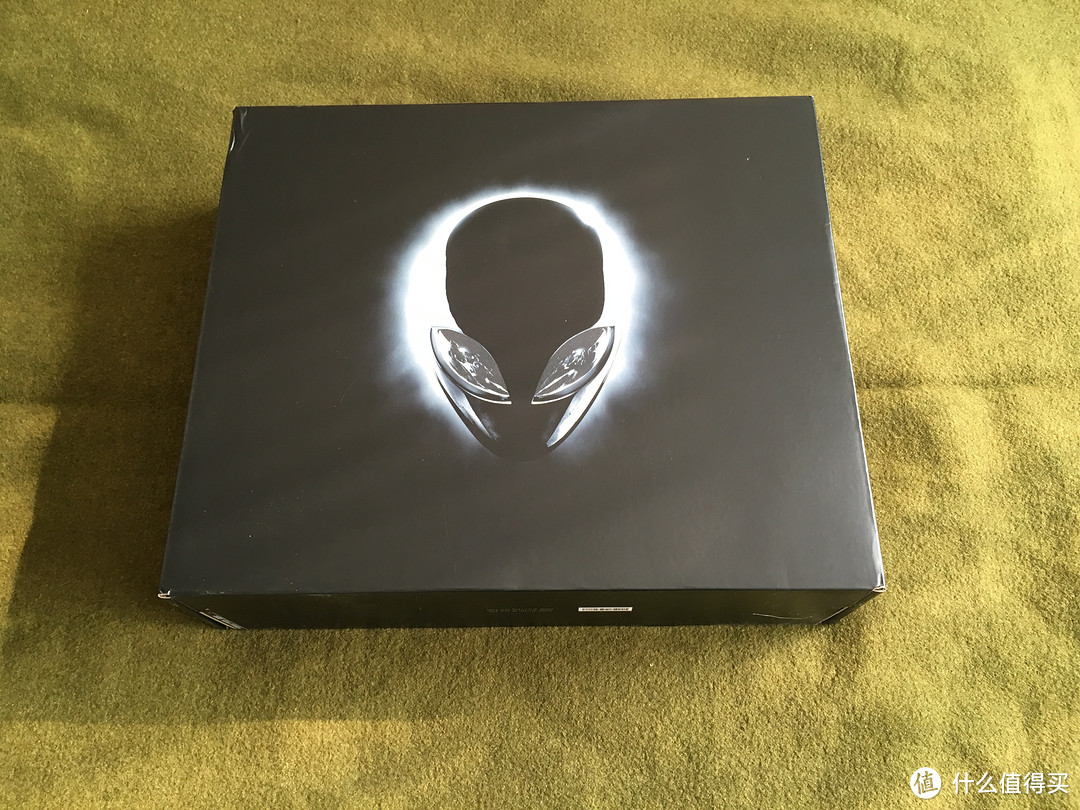 Alienware 外星人 ALW15ER-3718 15.6英寸游戏本 开箱