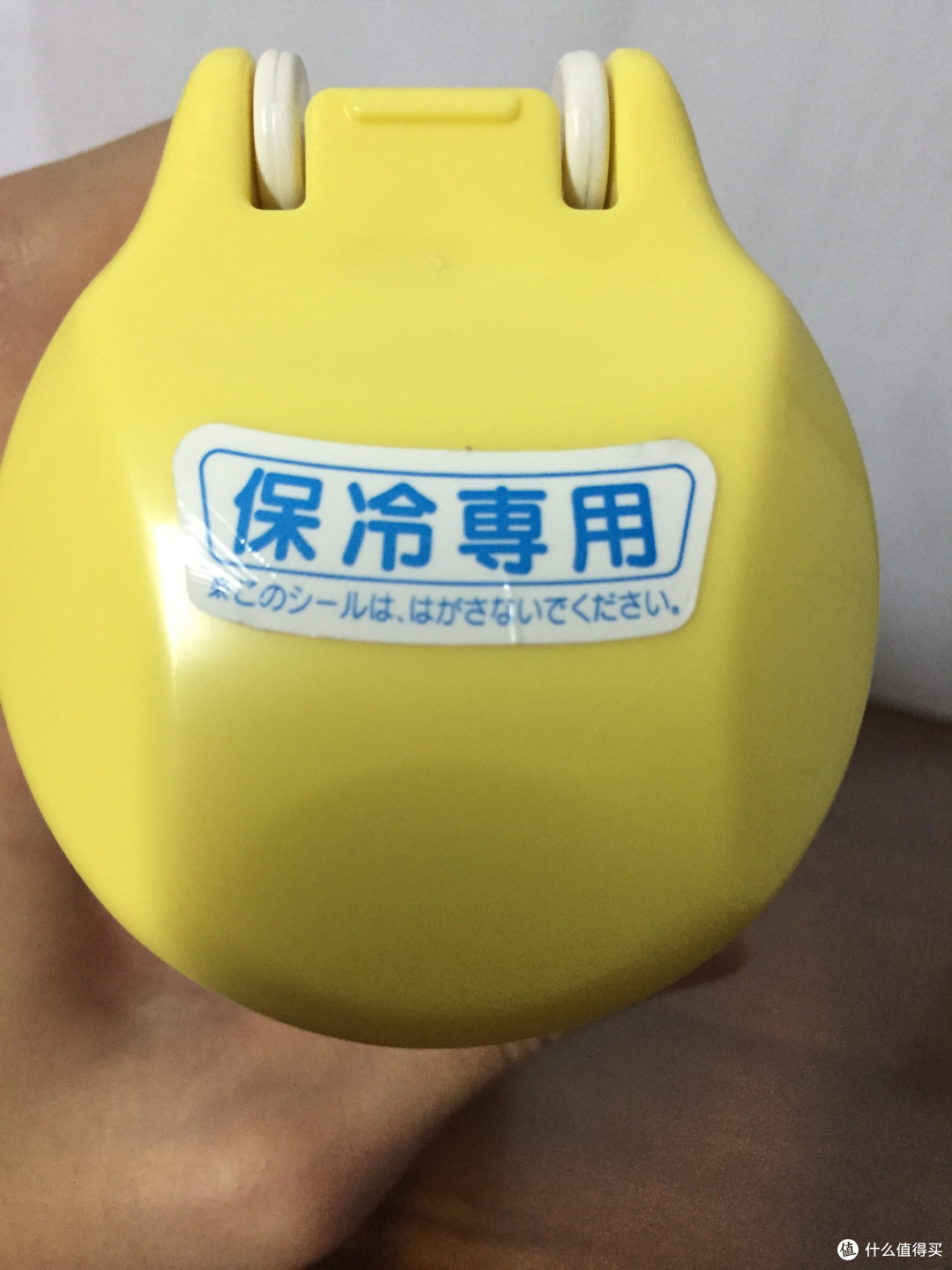 膳魔师保温杯&国产焖烧罐&儿童吸管杯 细节对比