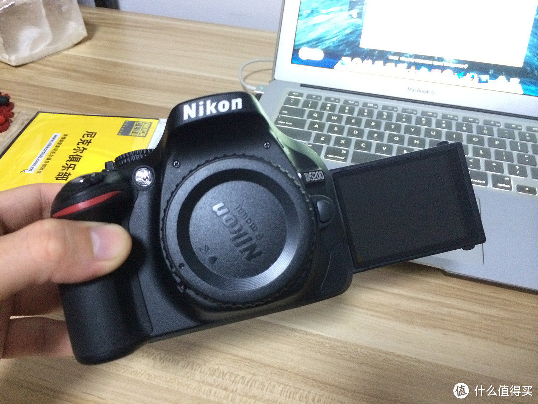 给你一个世界，拍出TA的美：Nikon 尼康 D5200 单反相机