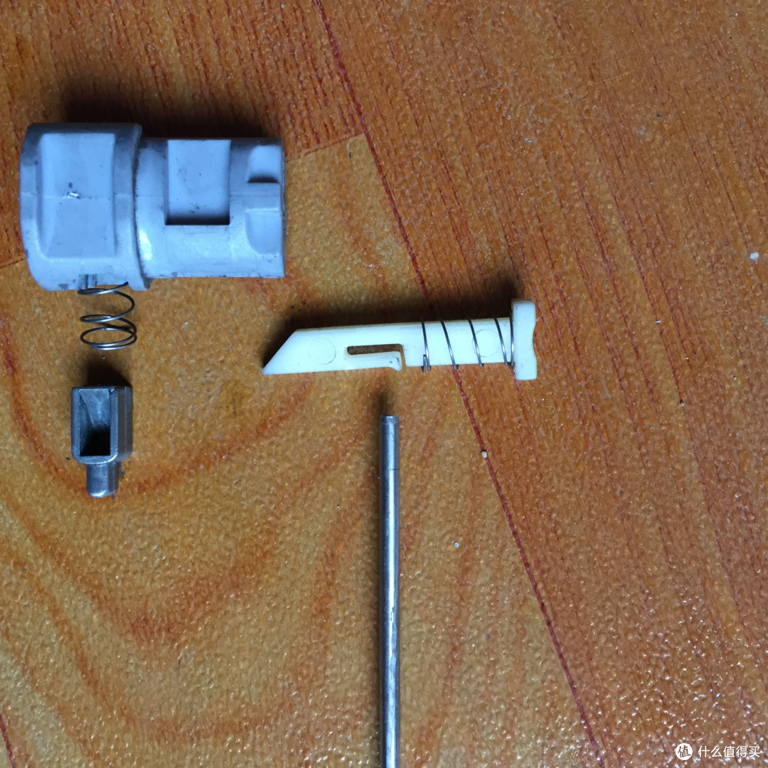 登机箱拉杆维修记录