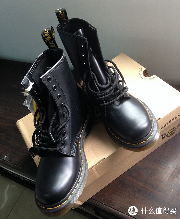 怎一个疼字了得：Dr. Martens 1460  Originals 女款马丁靴