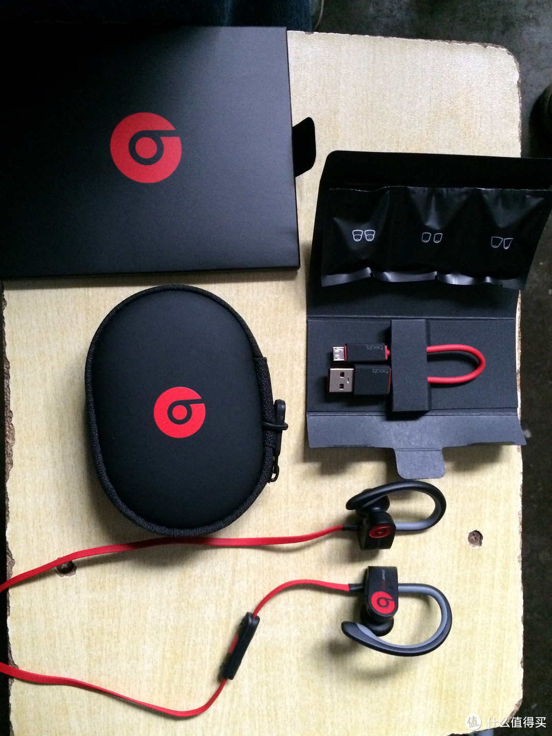 跑步装B必备利器：Beats PowerBeats2 Wireless 双动力无线版 入耳式运动耳机