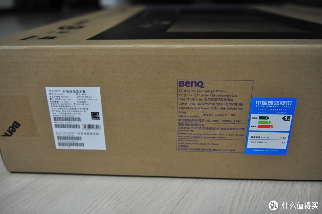 大面子才享受-BENQ明基BL3200PT与爱格升Ergotron MX支架简单开箱