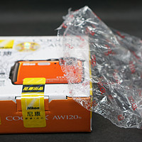 尼康 COOLPIX AW120S 三防数码相机外观展示(主机|充电器|数据线|按键|电池仓)