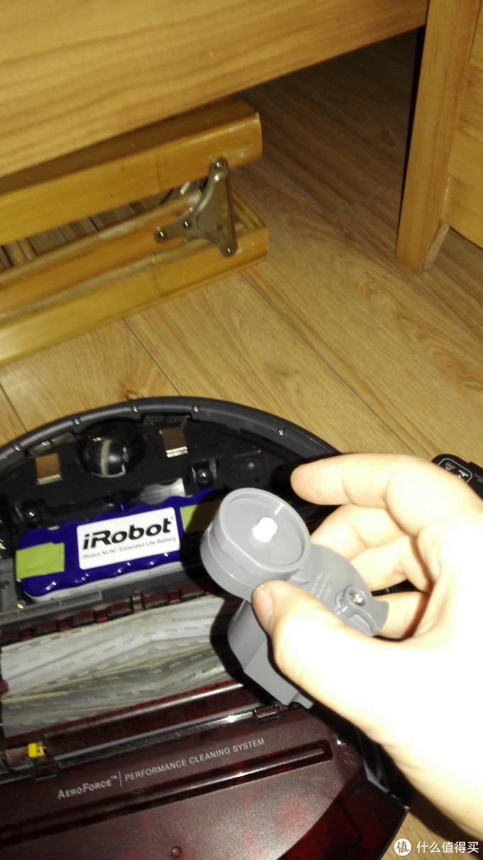 irobot880使用心得以及简单机械故障之维修(边刷模块)