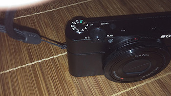 直出永远的痛：SONY 索尼 DSC-RX100 黑卡数码相机