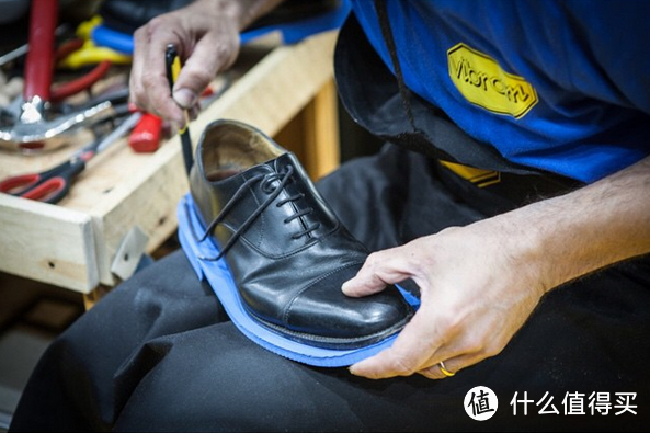 每双鞋都可以是V底：Vibram 提供定制鞋底服务