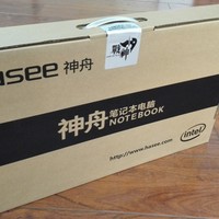 神舟 战神 K610D-i5 D3 笔记本电脑开箱展示(接口|散热孔|键盘|适配器|logo)