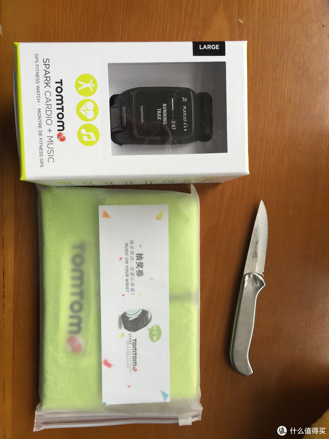 双十一京东购入：TomTom Spark Cardio + Music GPS心率表 开箱
