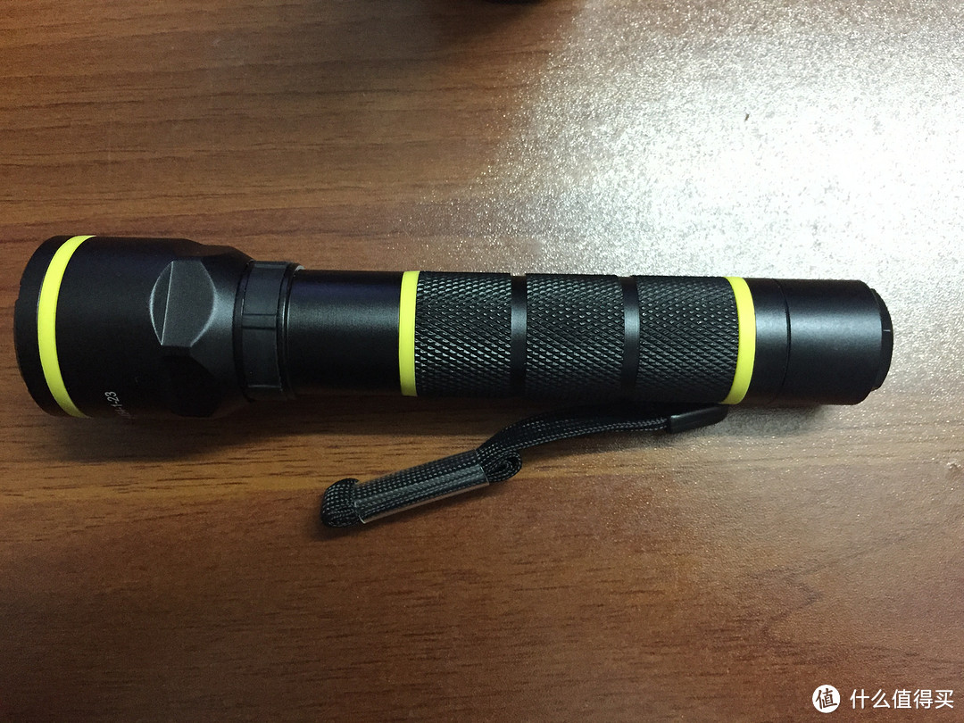 LED Flashlight的不归路：Fenix 菲尼克斯TK35 UE 旗舰版