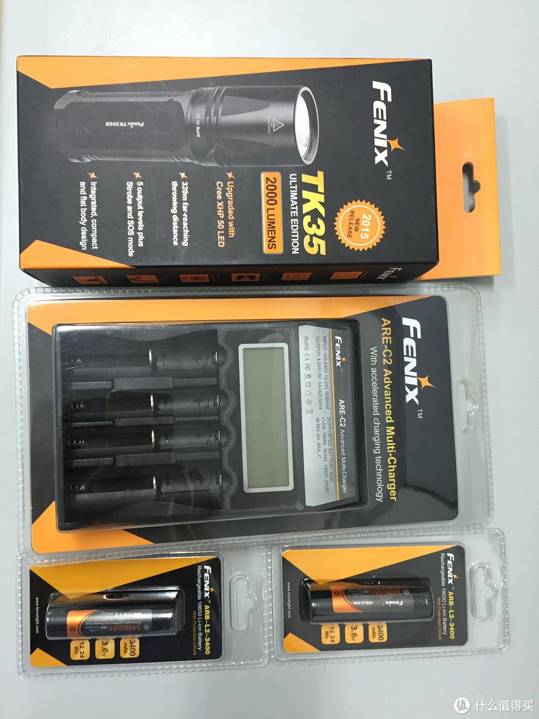 LED Flashlight的不归路：Fenix 菲尼克斯TK35 UE 旗舰版